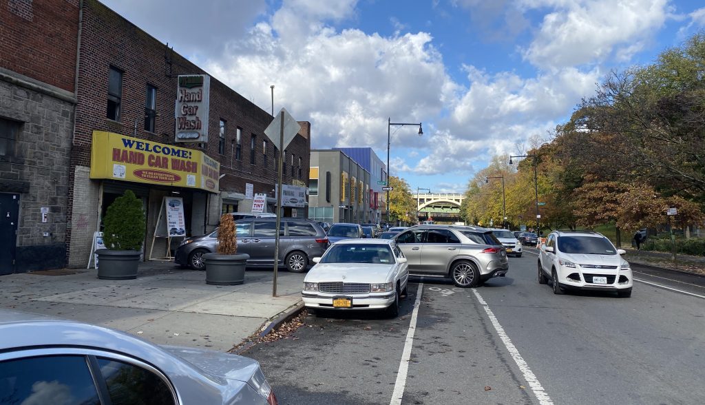River to River! DOT Will Close Dyckman Protected Bike Lane Gap