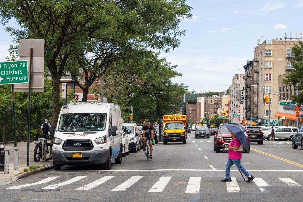 Cyclists Ridicule DOT’s Band-Aid Solution in Washington Heights