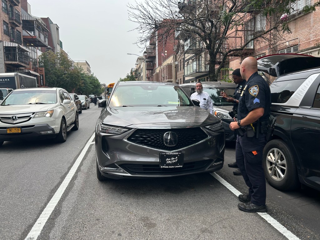 Waste of Time: Full-Salaried NYPD Cops Now Needed to Enforce the Unprotected Bedford Avenue Bike Lane