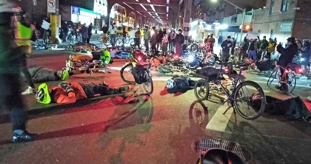 Wednesday’s Headlines: Dueling Rallies Edition