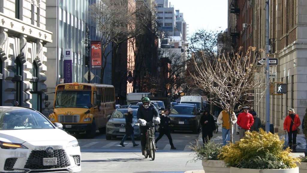 Manhattan Panel Pans DOT Plan for Unprotected E. 17th St. Bike Lane