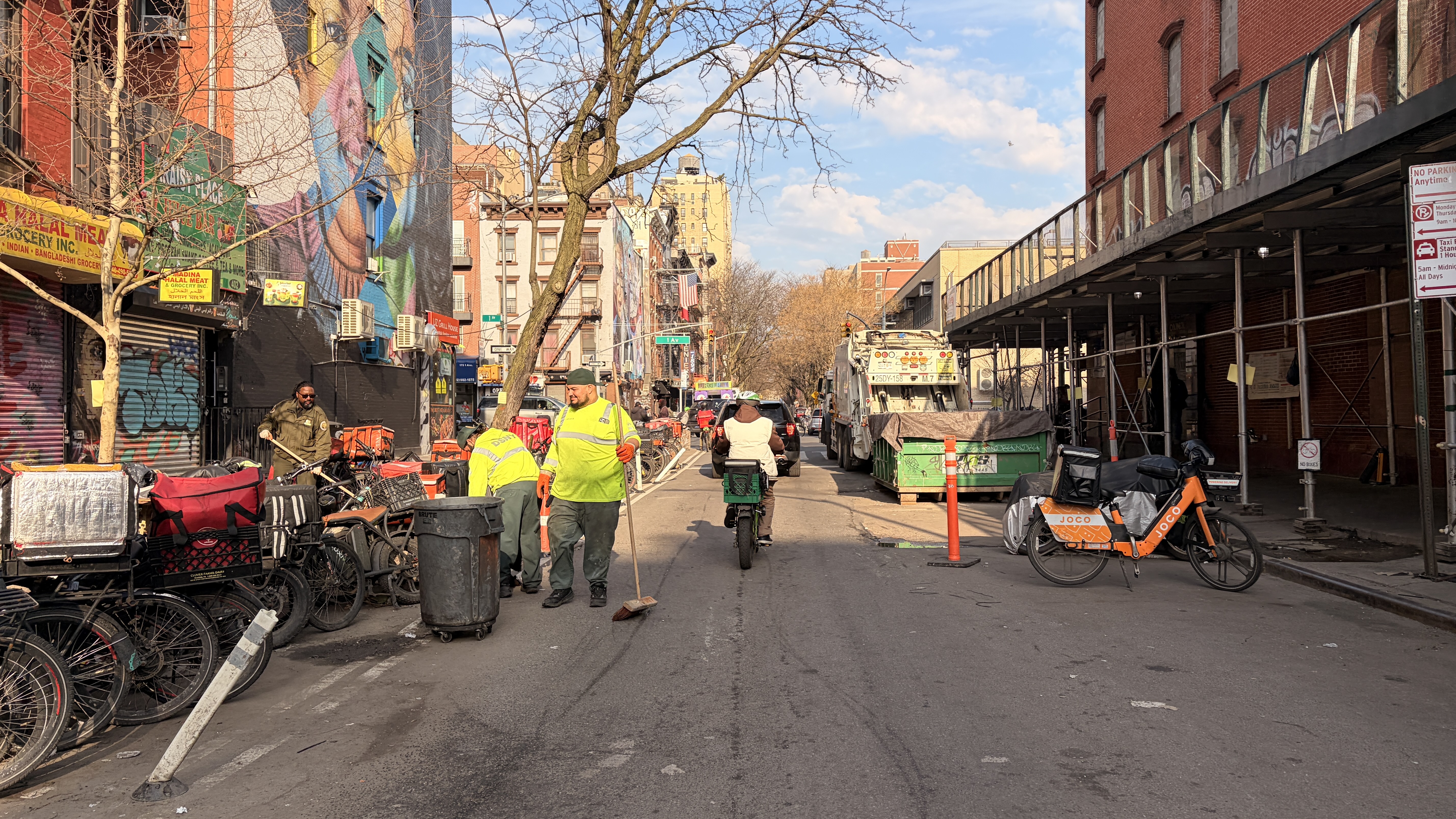 Mamdani Shifts City Response to Anti-Muslim Tabloid Delivery Worker Hysteria from NYPD to Sanitation - Streetsblog New York City