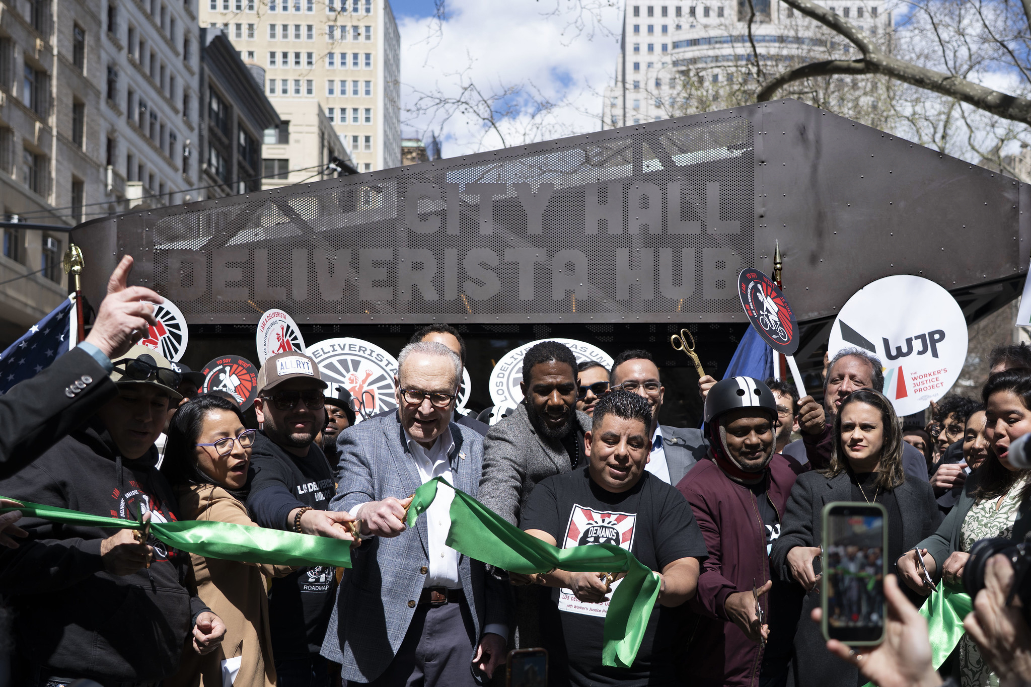 Wednesday's Headlines: You Had One Job Edition - Streetsblog New York City