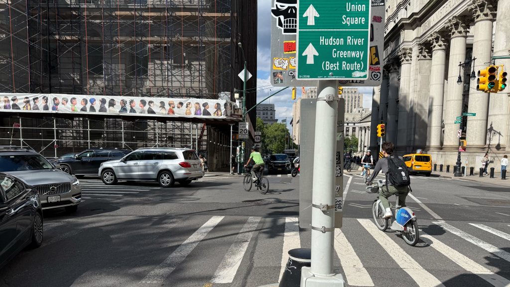 Pols Want A Bike Lane From Bklyn Bridge To West Side Greenway — Just Not on Chambers Street Where Cyclists Want It