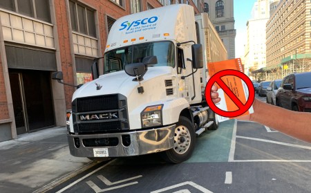The Few: Cops Wrote Just 32 Tickets to Drivers Blocking Bus And Bike Lanes Last Week