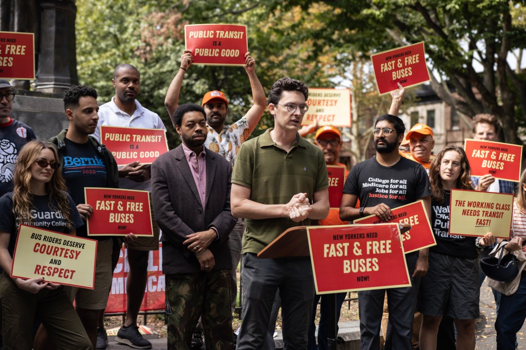 NYC-DSA Wants to Make Buses Fast and Free — And It’s Organizing Riders