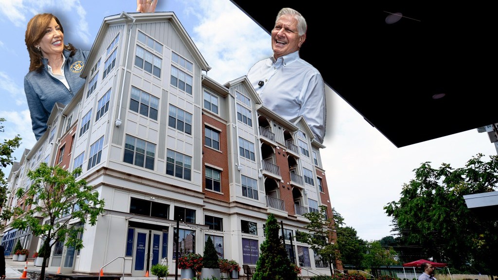 Poll Shows Huge Support for Apartments Near Transit As Hochul, Blakeman Debate Housing